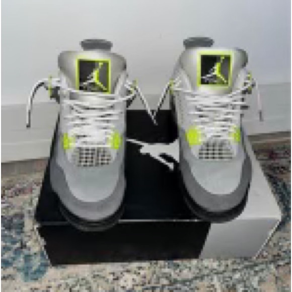 Jordan 4 Retro SE 95 Neon - Picture 2 of 6